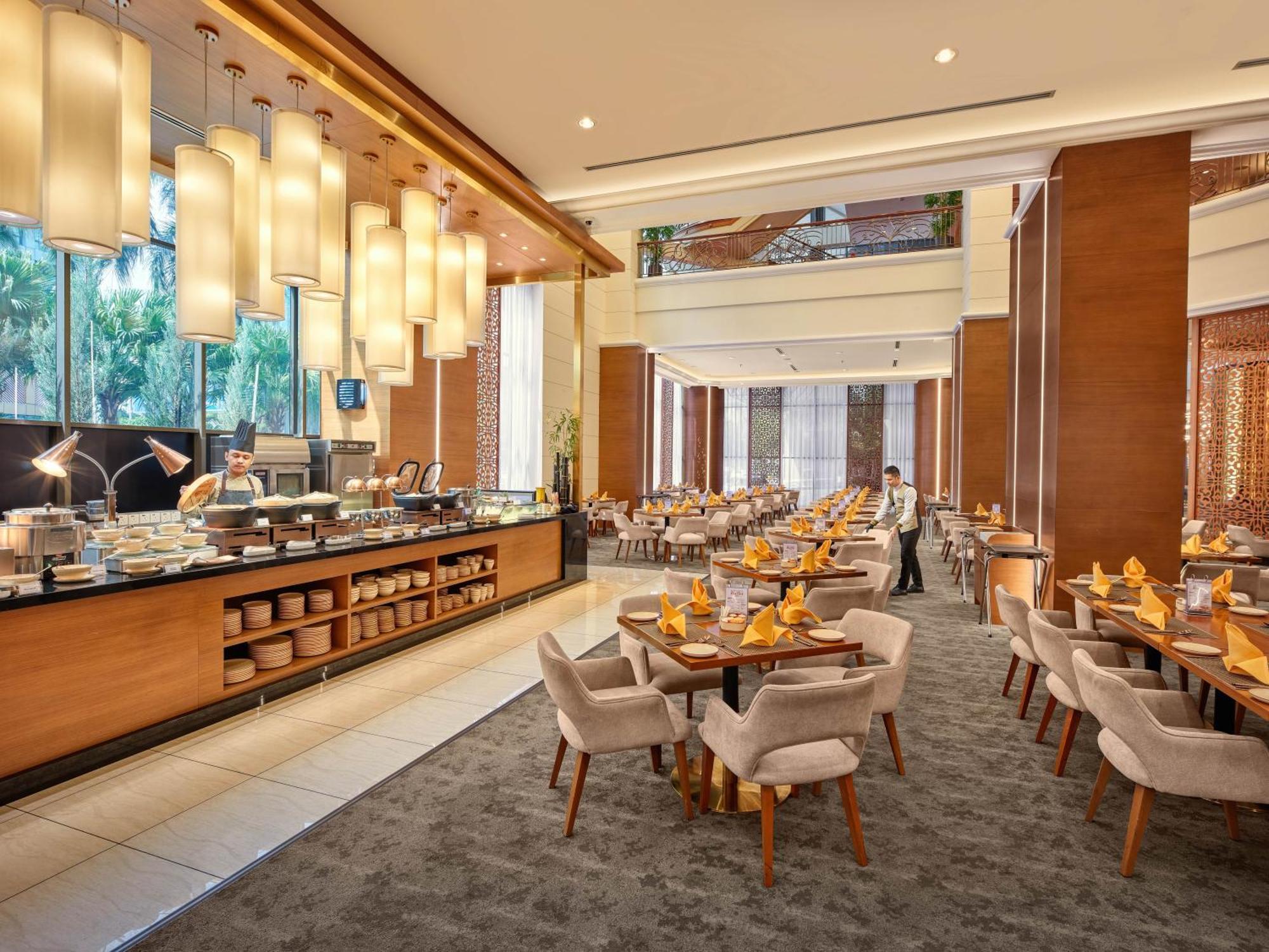 Mardhiyyah Hotel And Suites Shah Alam Exterior foto The restaurant