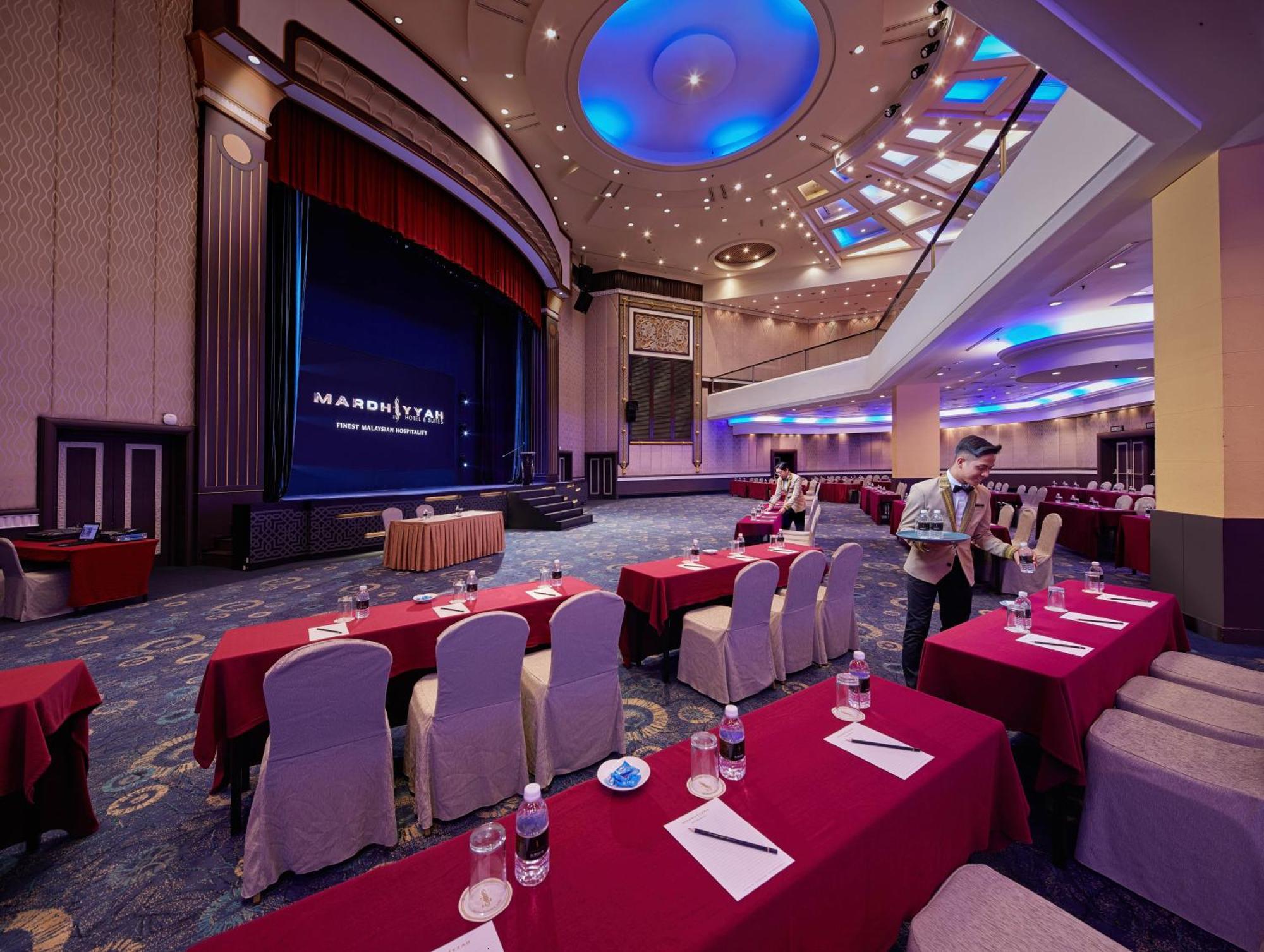 Mardhiyyah Hotel And Suites Shah Alam Exterior foto The Star Performing Arts Centre