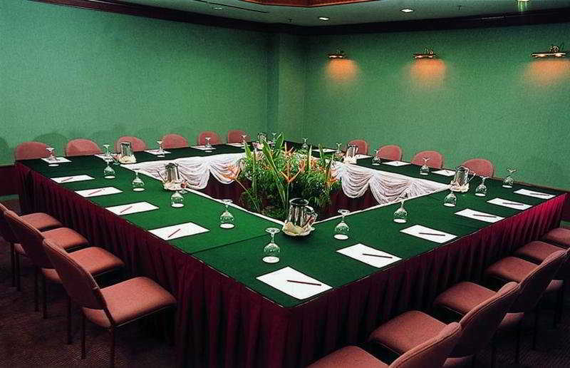 Mardhiyyah Hotel And Suites Shah Alam Exterior foto A meeting room at the hotel